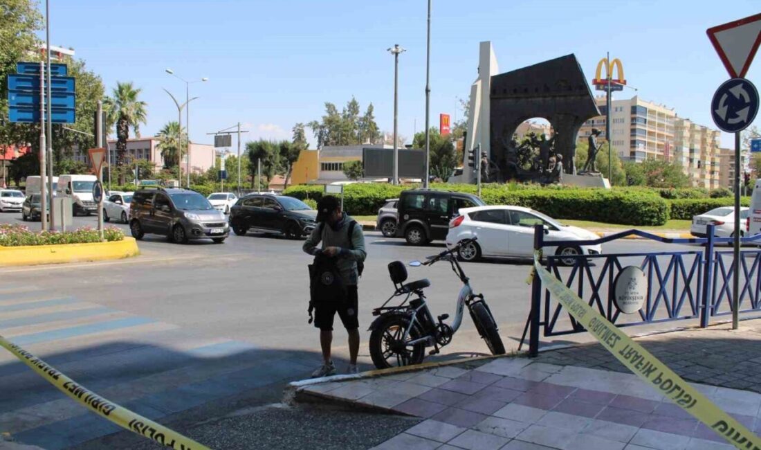 Aydın'ın Efeler ilçesinde, Altan Satılmış'ın kaybettiği şüpheli çanta ihbarı üzerine
