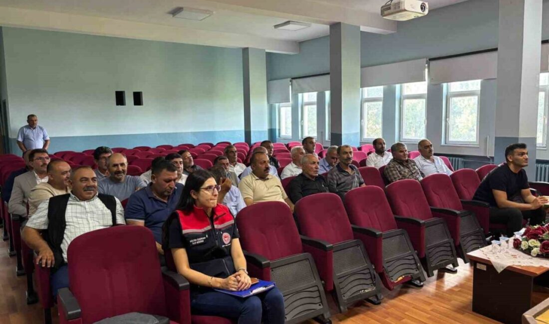Kars’ın Susuz ilçesinde muhtarlar, Kaymakam Muhammed Emin Tutal öncülüğünde "Mera