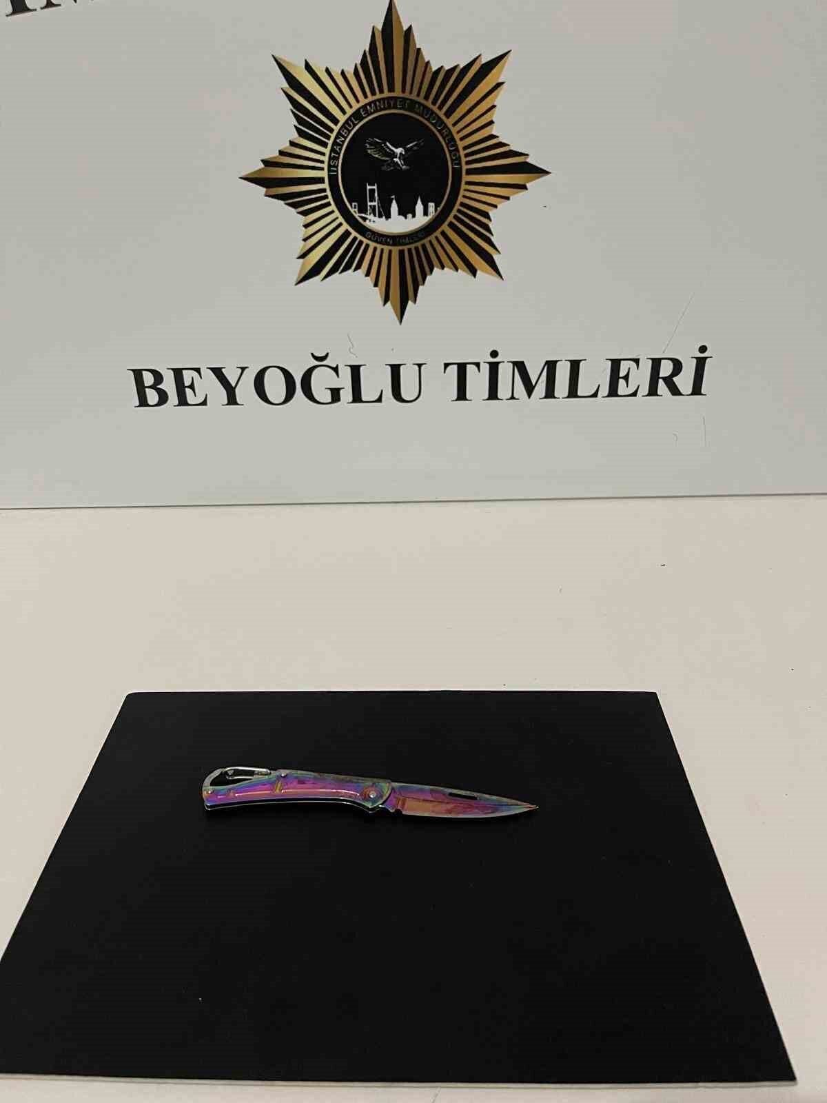 İstanbul Taksim'de kıskançlık nedeniyle H.Ç. isimli kadın, sevgilisi Ö.B.'yi rahatsız