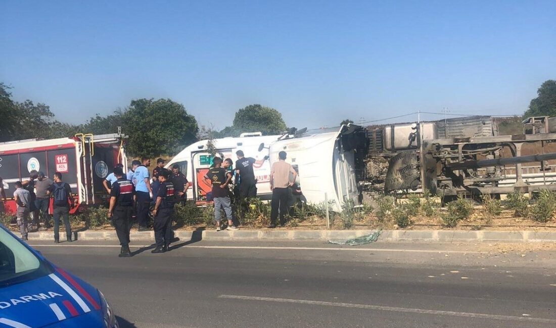 Tekirdağ'ın Süleymanpaşa ilçesinde E.S.'nin kullandığı kamyon kaza yaparak yoldan çıktı,