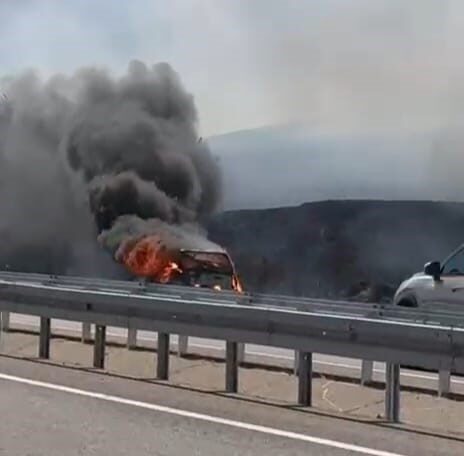 Tekirdağ-Malkara yolunda seyir halindeki LPG'li bir otomobil, Kınıklar Mahallesi civarında