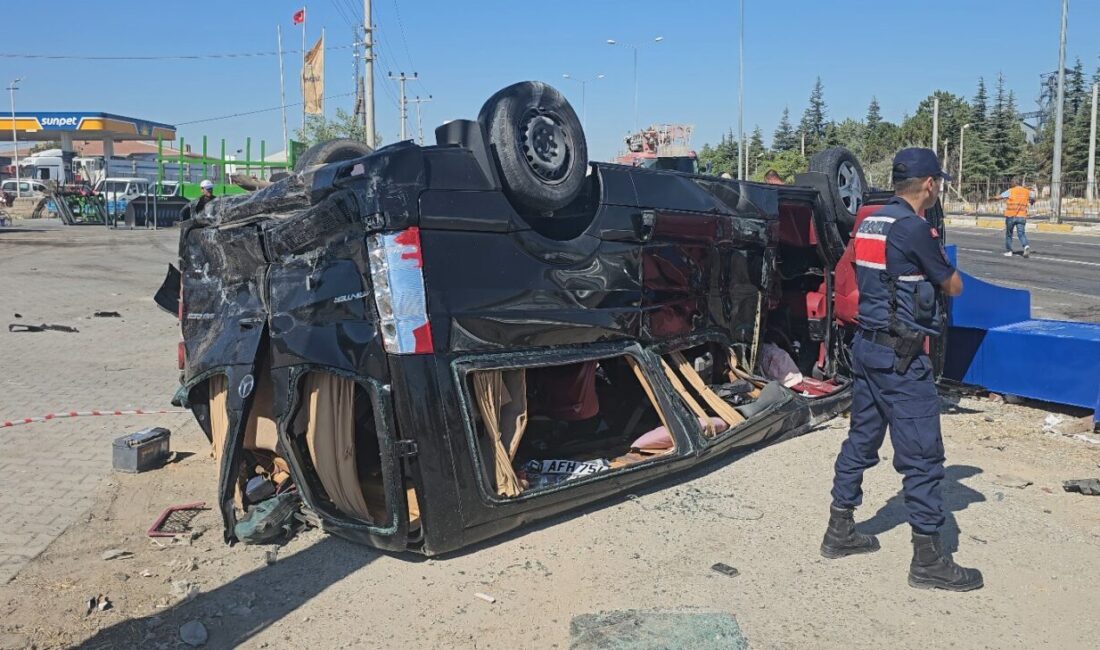 Aksaray-Konya yolu Eşmekaya Kavşağı'nda, Y.E.Y. yönetimindeki tır, Y.G. ve R.D.
