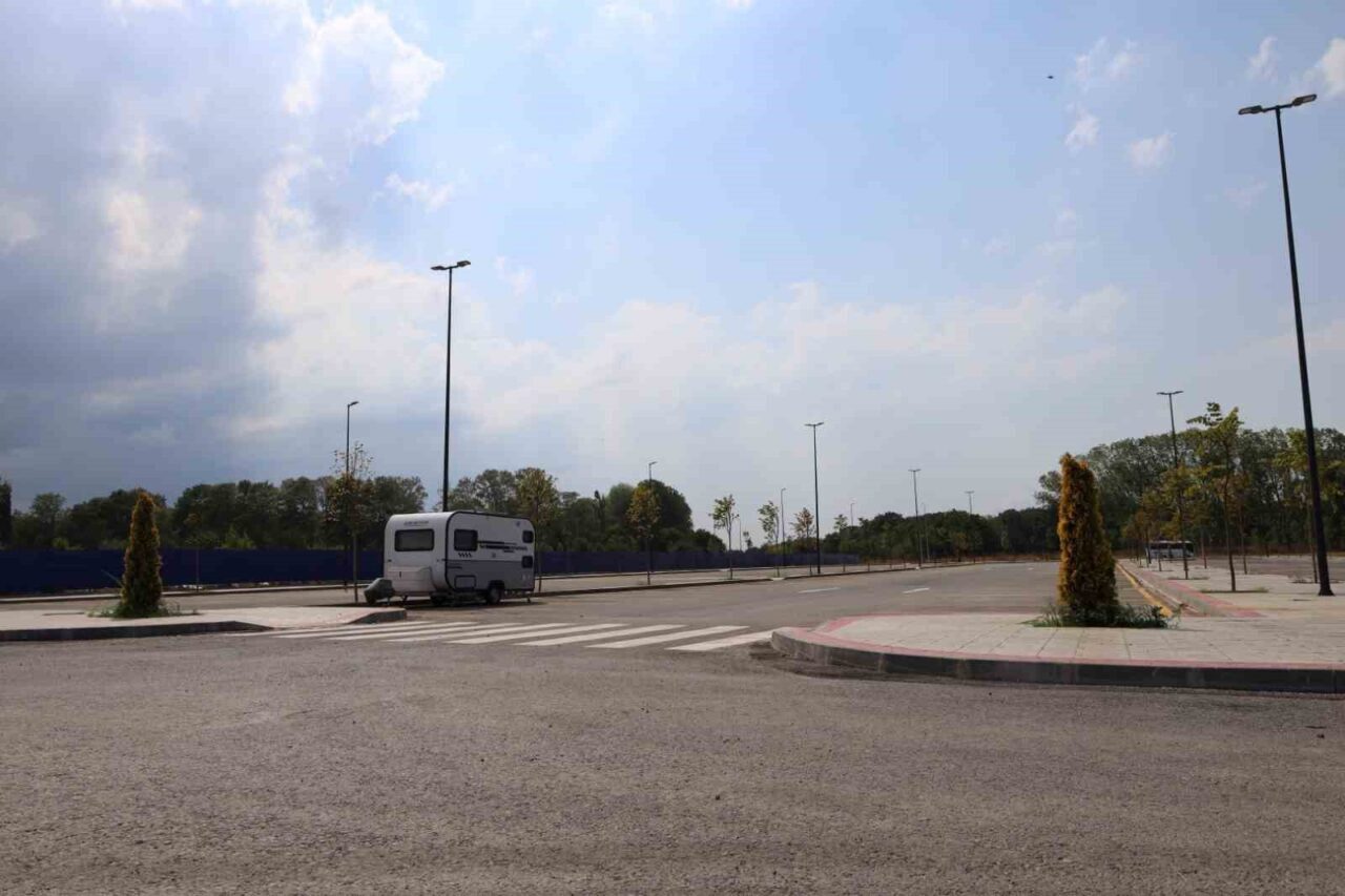 Kocaeli Büyükşehir Belediyesi, Kartepe Dumlupınar Mahallesi'nde 11,5 dönümlük alanda 210