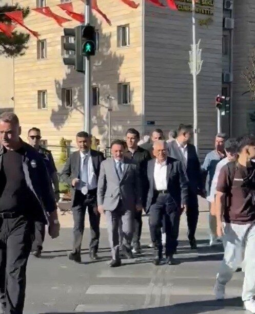 Kayseri Valisi Gökmen Çiçek ve Büyükşehir Belediye Başkanı Memduh Büyükkılıç,