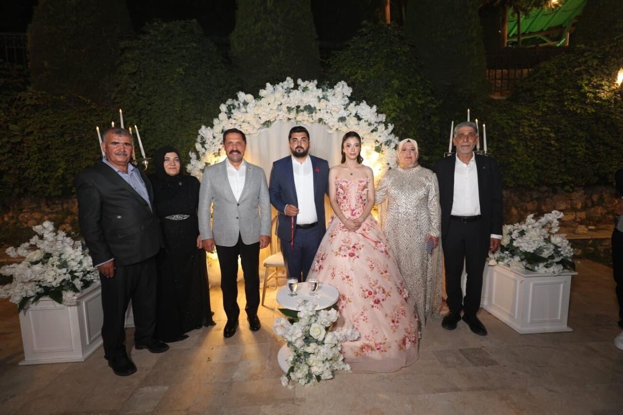 Hatay'da İhlas Haber Ajansı Bölge Müdürü Veysel Korkmaz ve psikolog