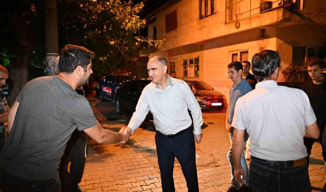 Manisa Valisi Vahdettin Özkan, Balıkesir'in Sındırgı ilçesindeki 6.1 büyüklüğündeki depremin