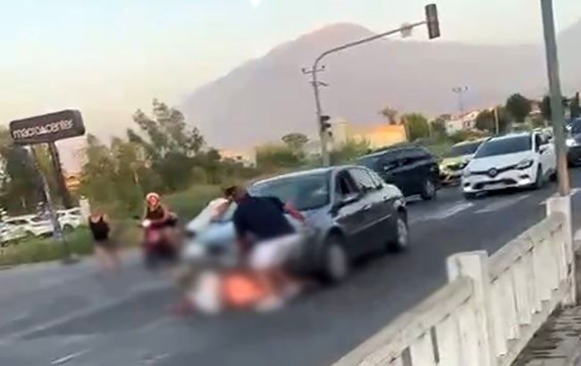 Fethiye’de yaya geçidinde karşıya geçmeye çalışan Lisa Jane Di Palma,