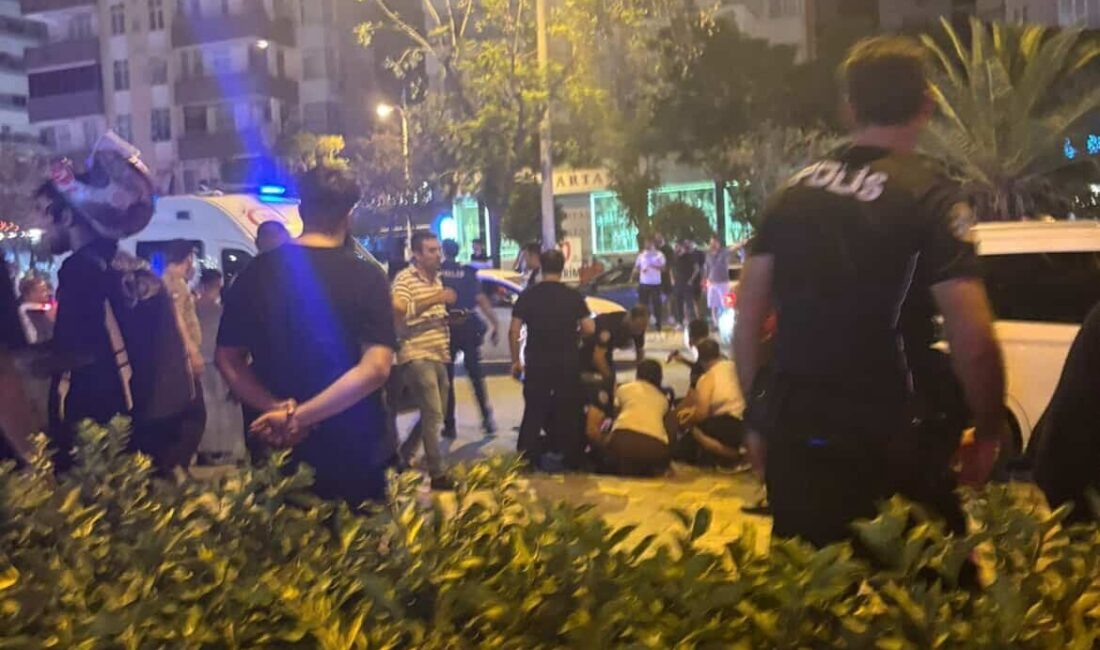 Adana'nın Çukurova ilçesinde, sürücüsü bilinmeyen yunus polislerine ait motosiklet devrildi.