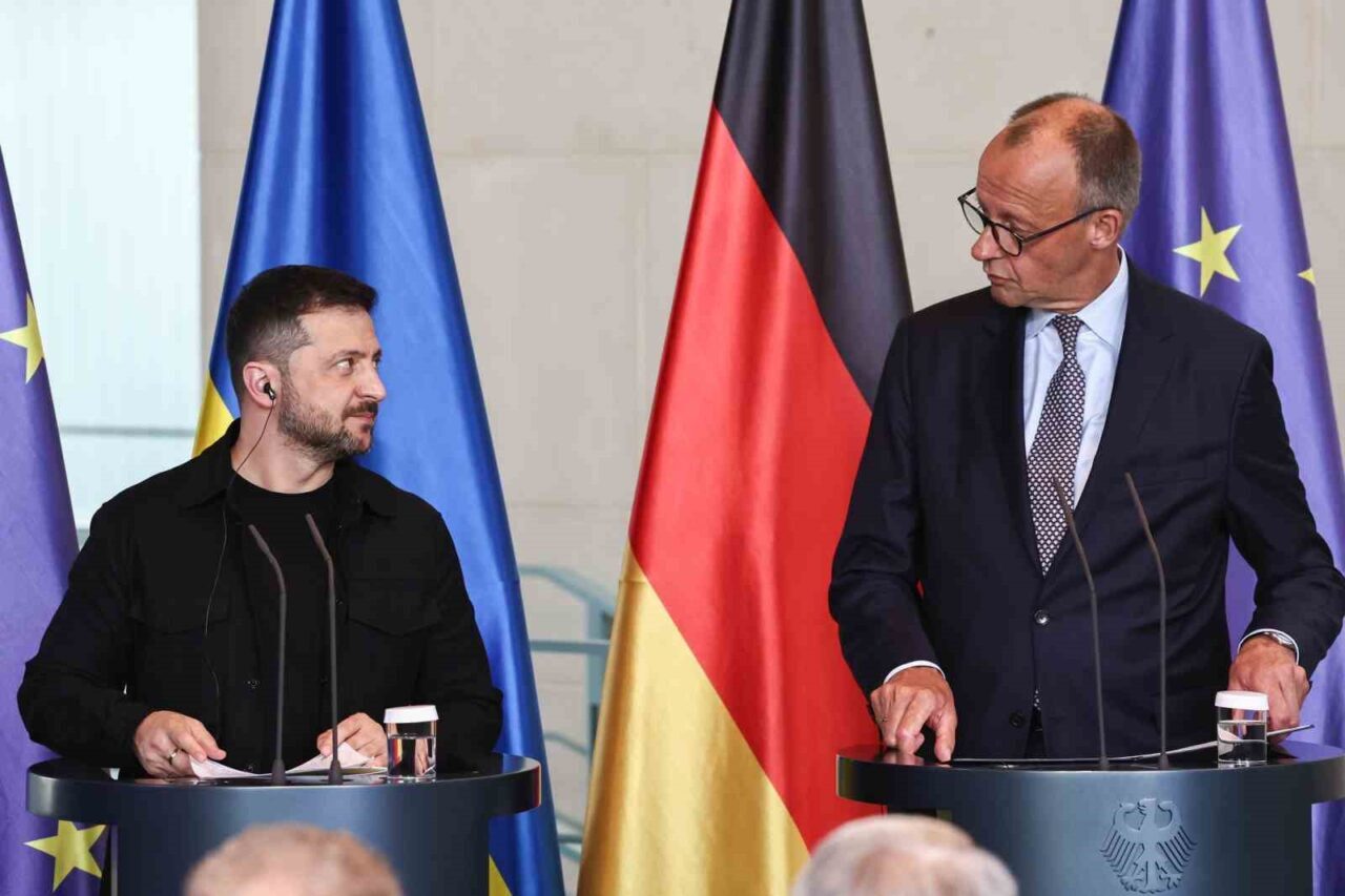 Ukrayna Devlet Başkanı Vladimir Zelenskiy, ABD Başkanı Donald Trump ile
