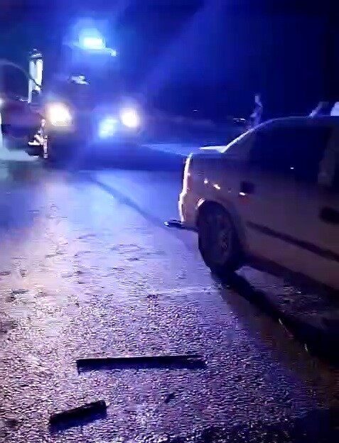 Adıyaman-Kahta Karayolu'nda meydana gelen kazada Ramazan D. yönetimindeki otomobil başka