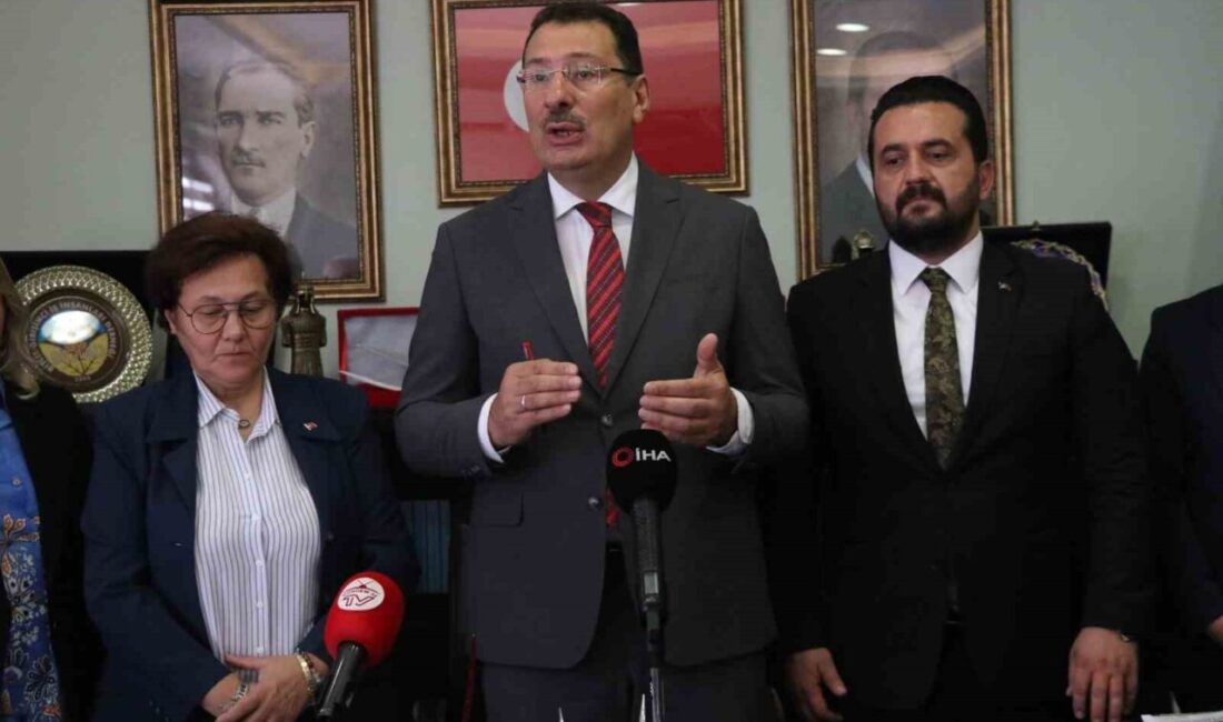 AK Parti Genel Başkan Yardımcısı Ali İhsan Yavuz, İstanbul Kartal'daki