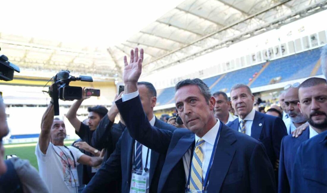 Ali Koç, Fenerbahçe Camiasına Veda Etti: “Her Zaman Fenerbahçe’nin Emrindeyim” Fenerbahçe'de başkanlık seçimlerini kaybeden Ali Koç, kongre üyelerine veda etti.