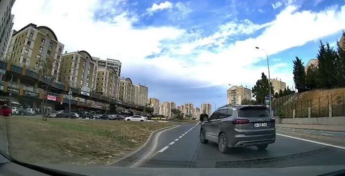 Başakşehir’de yaşanan bir yol verme tartışması, ardında korkunç bir kazaya