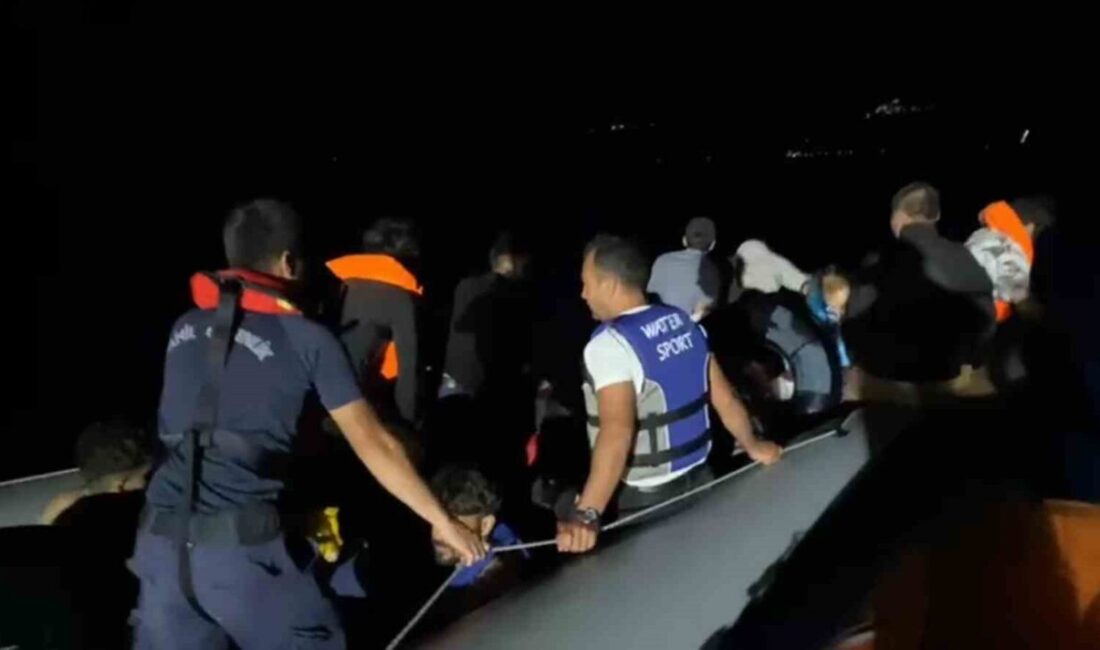Çanakkale’nin Ayvacık ilçesi açıklarında, Sahil Güvenlik ekipleri 21 çocukla birlikte