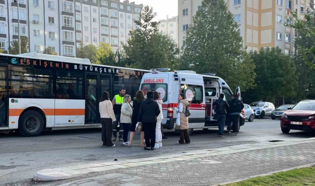 Eskişehir'in Ihlamurkent Mahallesi'nde, bir otomobil sabah saatlerinde yaya çarpması sonucu