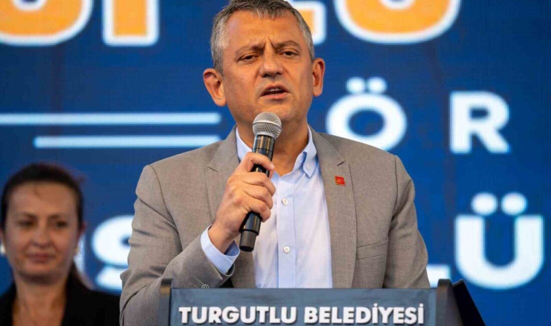 CHP Genel Başkanı Özgür Özel, Manisa’nın Turgutlu ilçesinde çeşitli projelerin
