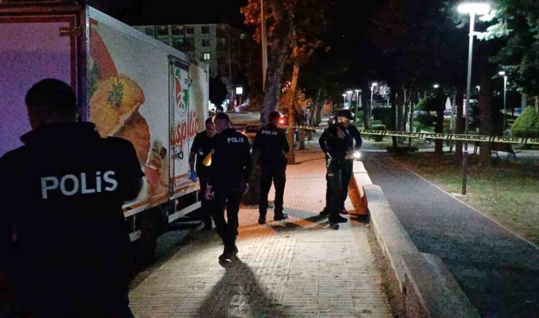 Çorum'da bir petshop dükkanına silahlı saldırı düzenlendi. Gökhan Dal (36)