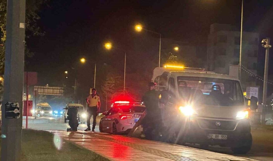 Adıyaman'da Mahir Ç. (17) yönetimindeki motosiklet, direksiyon hakimiyetinin kaybolması sonucu