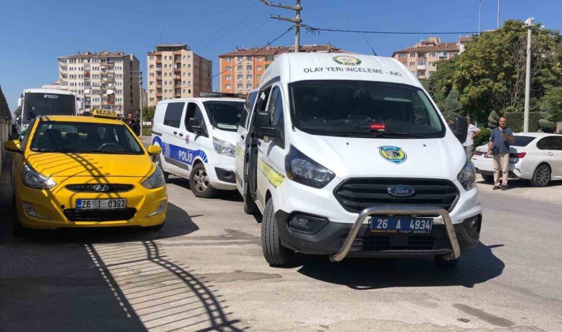 Eskişehir'de ticari taksinin içinde bulunan 44 yaşındaki V.M., egzoz dumanından