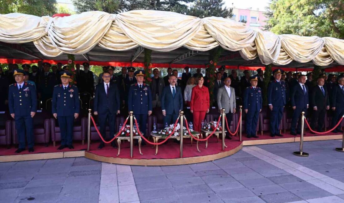 Eskişehir, kurtuluşunun 103. yıl dönümünü coşkuyla kutladı. Vali Hüseyin Aksoy,