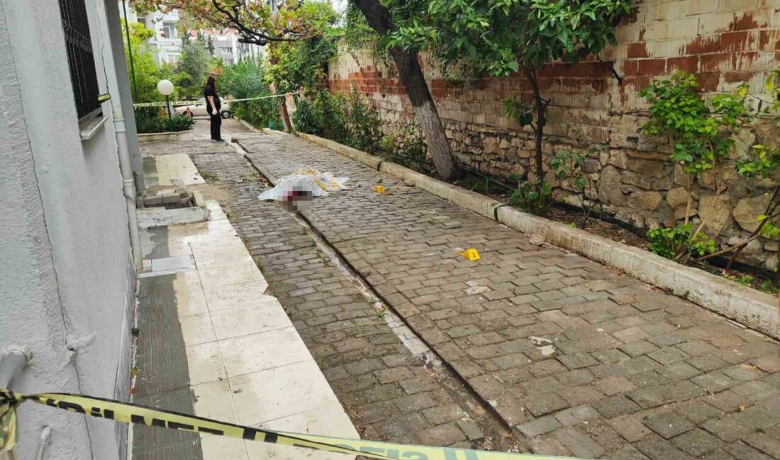 Kuşadası’nda 30 yaşındaki Ayça Ala, yaşadığı apartmanın balkonundan düştü ve