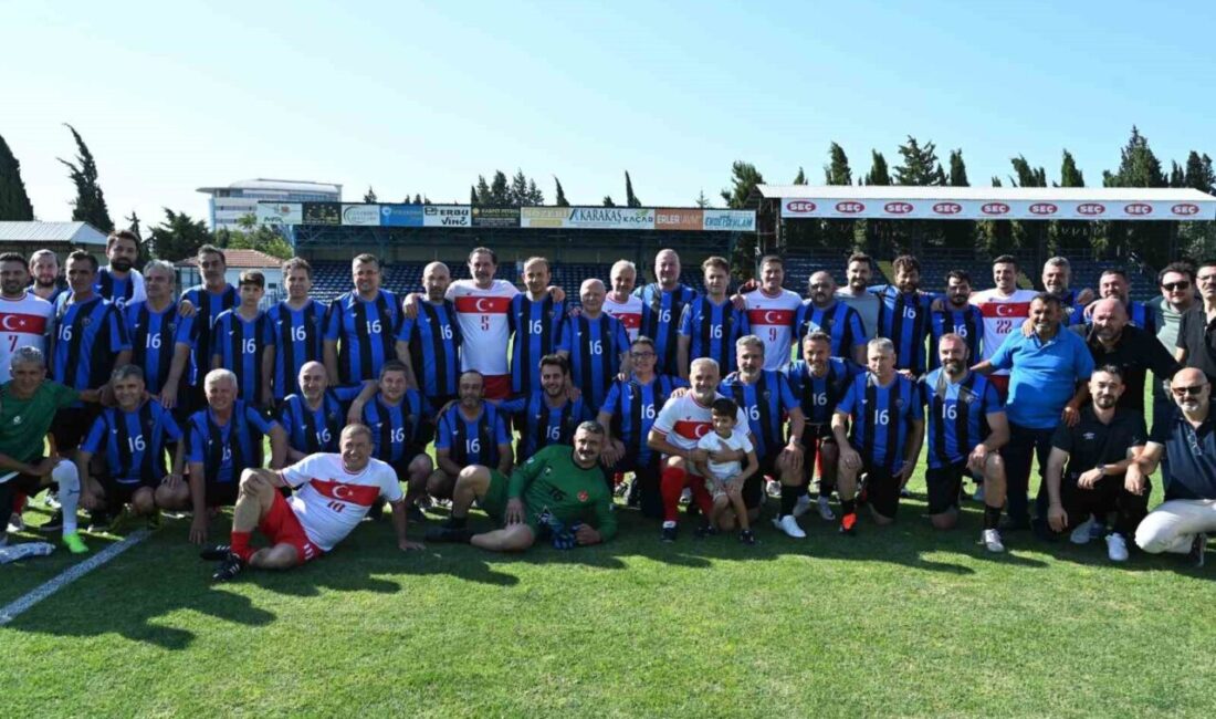 Karacabey, düşman işgalinden kurtuluşunun 103. yılını efsane futbolcuların katıldığı bir