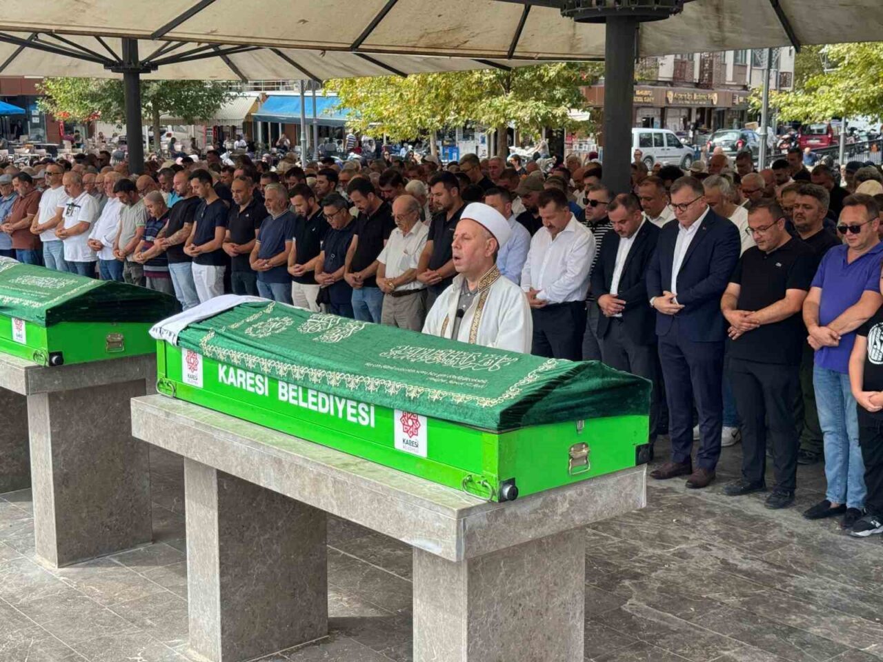 Balıkesirli gazeteci Emrah Ayyıldız’ın kayınpederi Müfit Döne, tedavi gördüğü dönemde