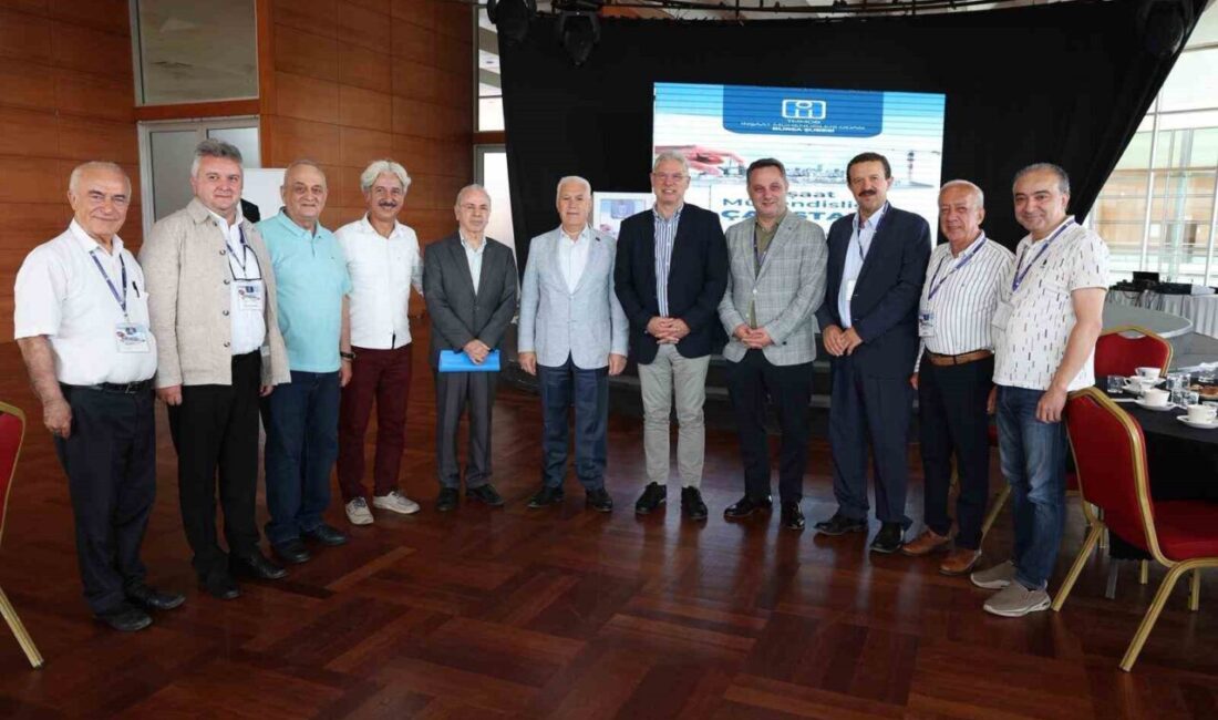 Bursa Büyükşehir Belediye Başkanı Mustafa Bozbey, TMMOB İnşaat Mühendisleri Odası'nın