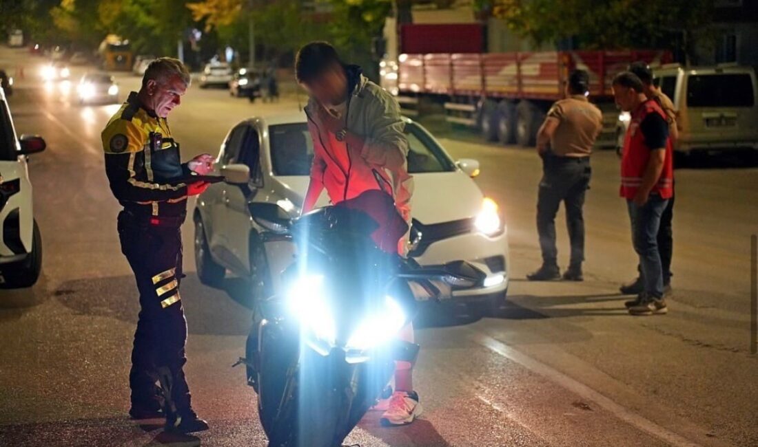 Isparta İl Emniyet Müdürlüğü, 12 Eylül'de gerçekleştirdiği denetimlerde 10 noktada