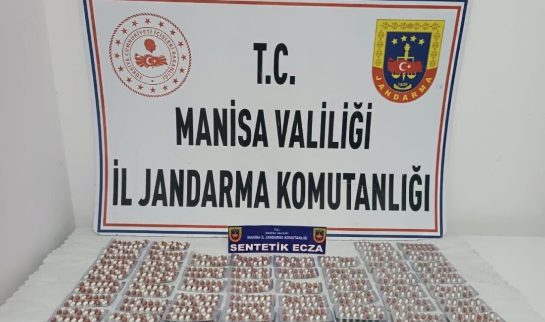 Manisa'nın Saruhanlı ilçesinde, İl Jandarma Komutanlığı Narkotik Suçlarla Mücadele Şube