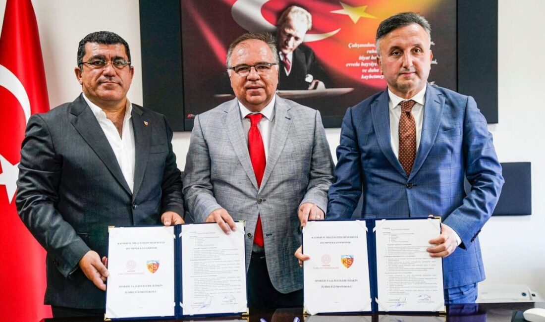 Kayserispor Kulübü ile Milli Eğitim Müdürlüğü, Öğrencilere İndirimli Kombine Bilet Satışı Protokolü İmzaladı Kayserispor Kulübü, İl Milli Eğitim Müdürlüğü ile yapılan protokol kapsamında