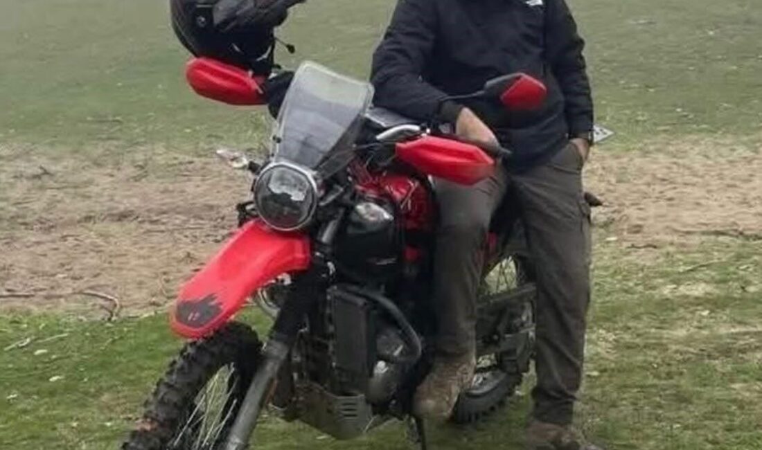 Kütahya'nın Gediz ilçesinde motosikletiyle ters şeride giren karavanla çarpışan polis
