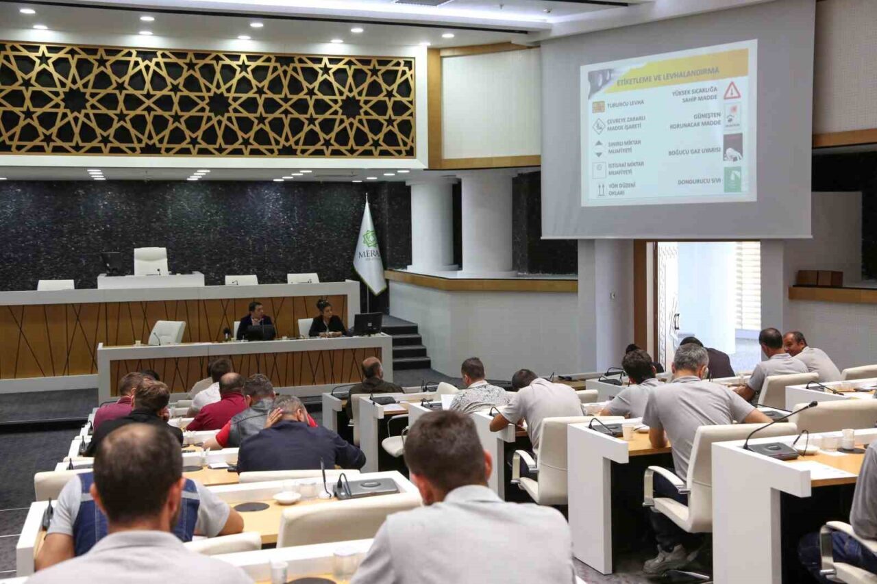 Konya'nın Meram Belediyesi, çalışanlarına yönelik tehlikeli madde taşımacılığına dair kapsamlı
