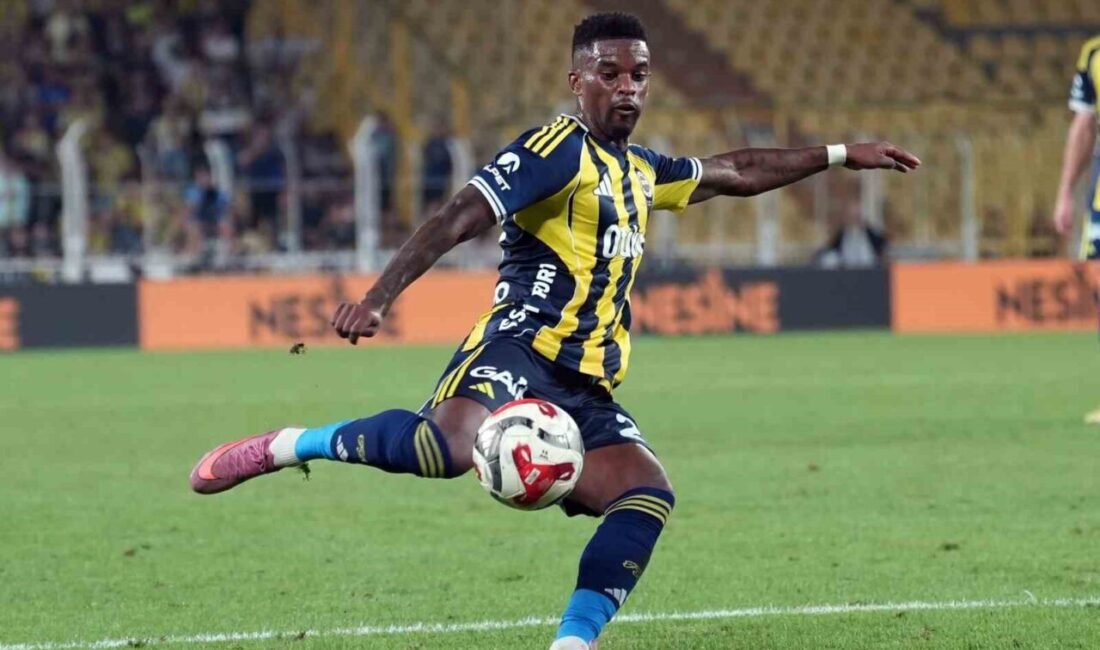 Fenerbahçe'nin Portekizli futbolcusu Nelson Semedo, Alanyaspor karşısında 72. dakikada attığı