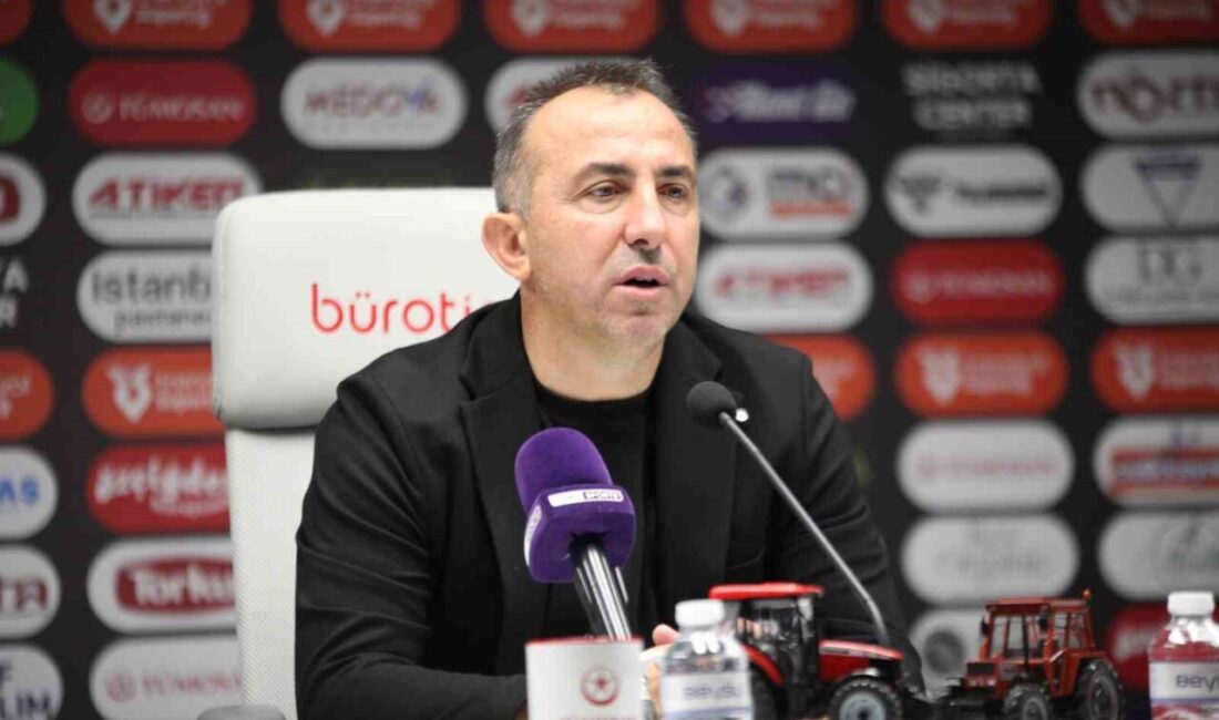 Konyaspor Teknik Direktörü Recep Uçar, Corendon Alanyaspor'a 2-1 mağlup oldukları