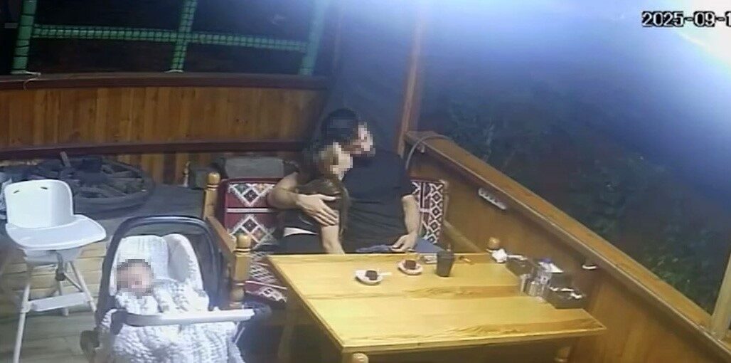 Bursa'da bir aile, akşam yemeğinde romantik anlar yaşadıktan sonra, 650