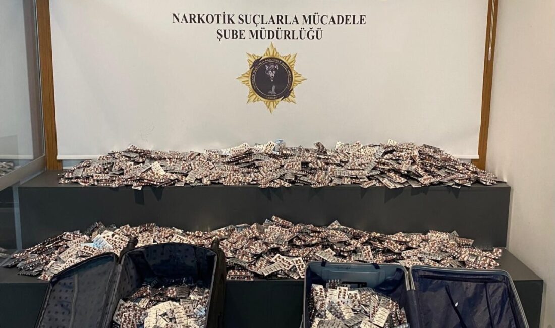 Samsun'da bir kişi, otogarda 2 valizle inince şüphe üzerine gözaltına