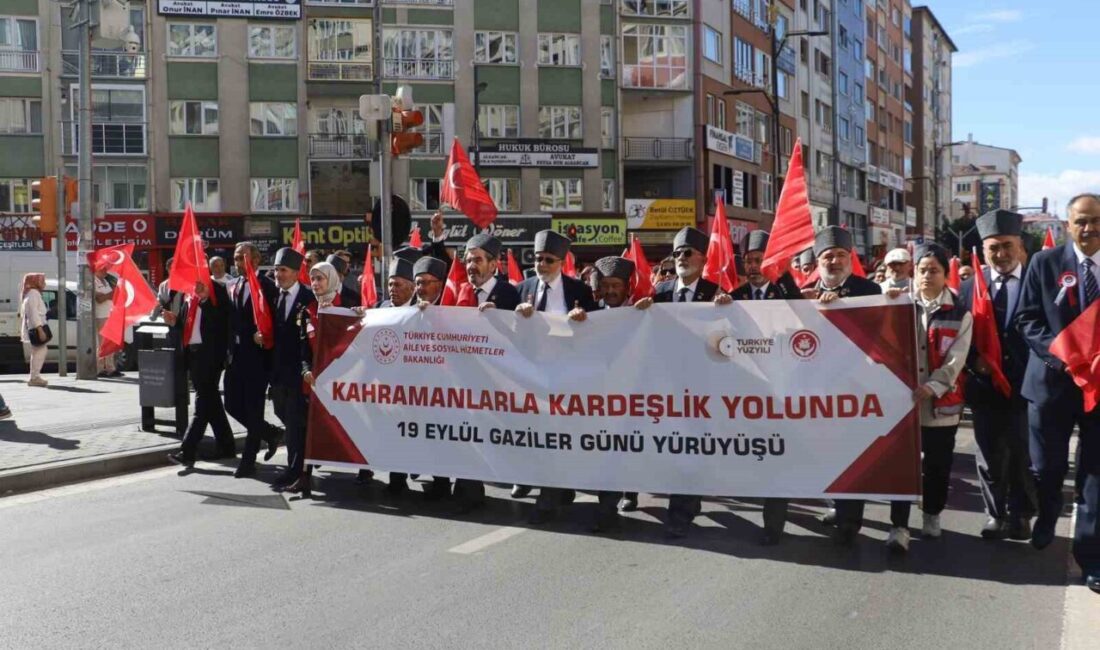 Sivas’ta 19 Eylül Gaziler Günü kapsamında ‘Kahramanlarla Kardeşlik Yolunda’ yürüyüşü