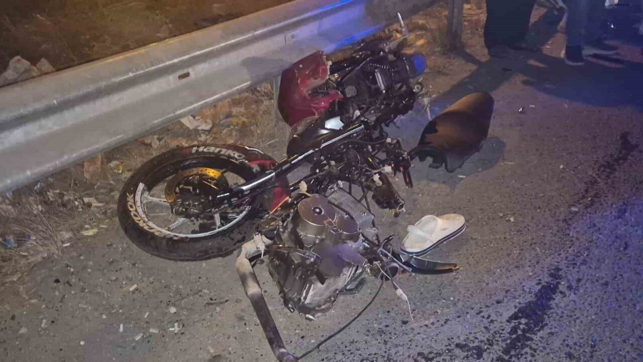 Tekirdağ'ın Ergene ilçesinde, kırmızı ışıkta geçen 17 yaşındaki Rıza Efe