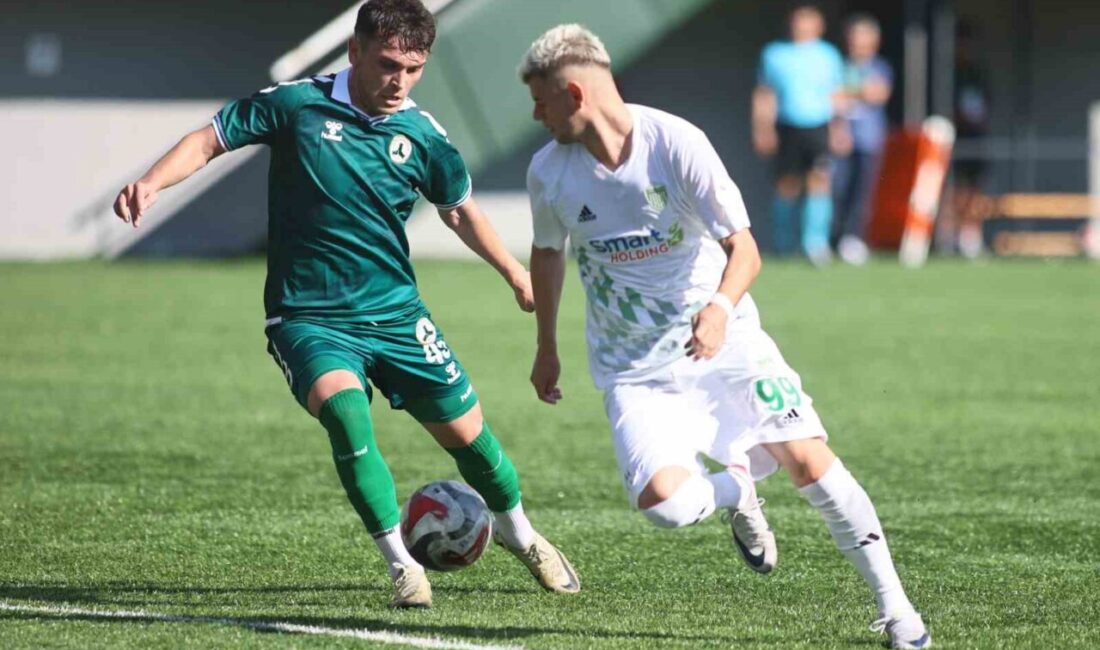 TFF 3. Lig 3. Grup'ta Çayelispor, Giresunspor'u 2-0'la geçerek ikinci