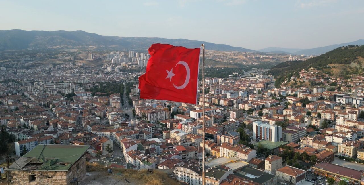 Tokat'ta son 95 yılın en yüksek sıcaklığı 42,6 dereceyle kaydedildi.