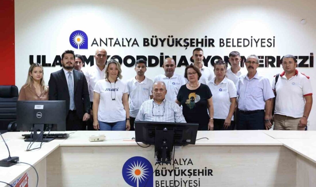Antalya Büyükşehir Belediyesi, engelli bireylerin toplu ulaşımda karşılaştığı sorunları azaltmak