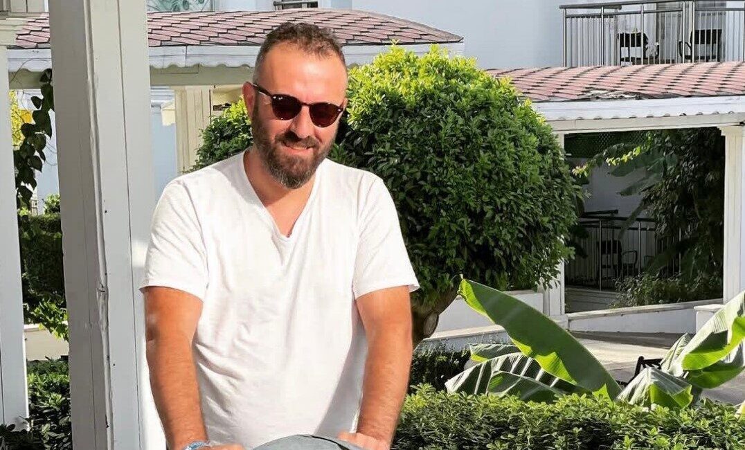 Antalya'nın Muratpaşa ilçesinde Haluk Altın, müşteri Ceyhun B. ile tartışma