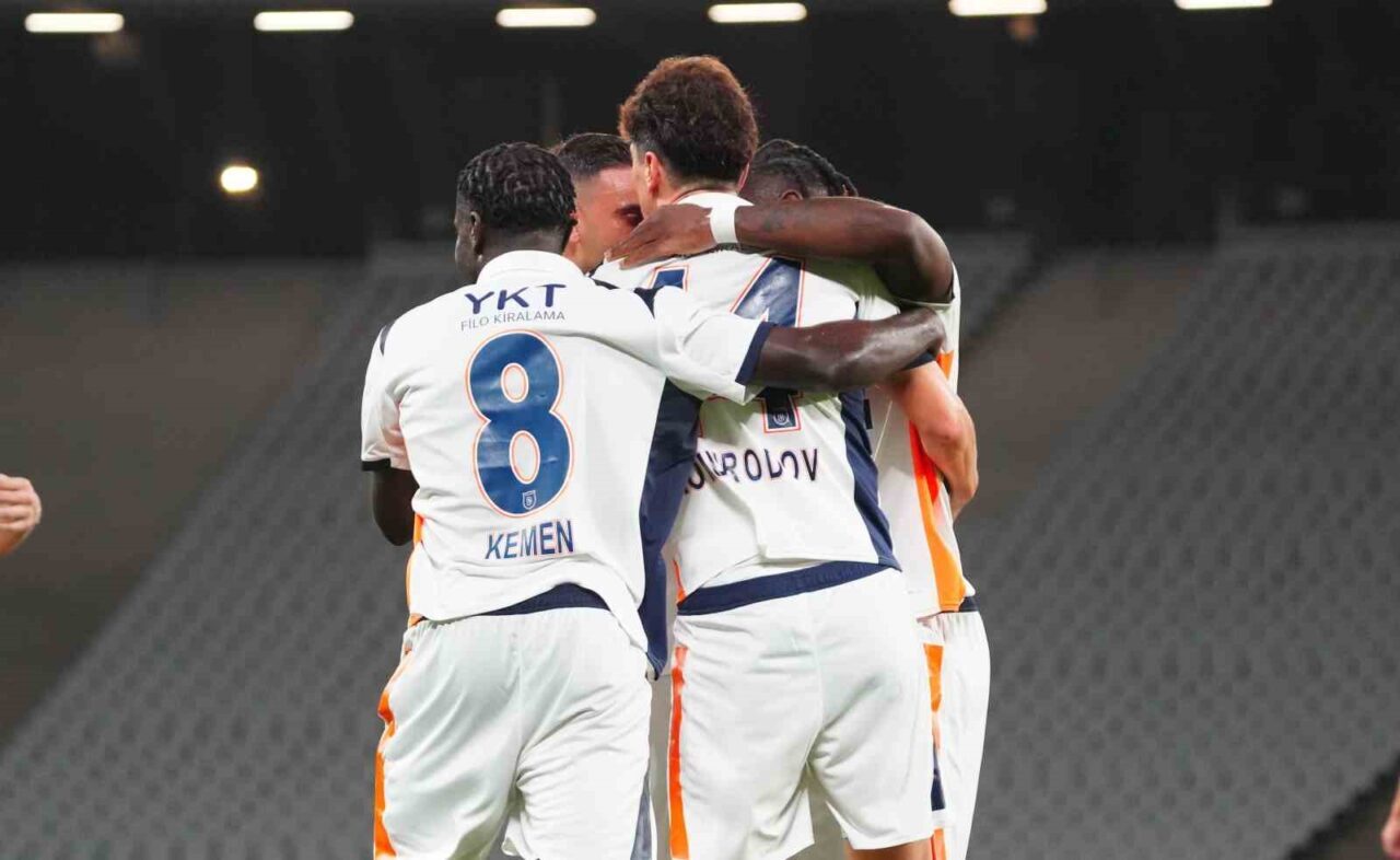 Başakşehir, Karagümrük'ü 2-0 Mağlup Ederek Haftayı Lider Kapattı