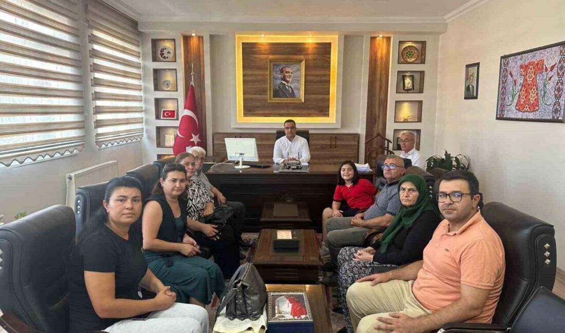 Manisa'nın Sarıgöl ilçesinde, 25 yıl eğitim veren Selçuk Erol'un vefatının