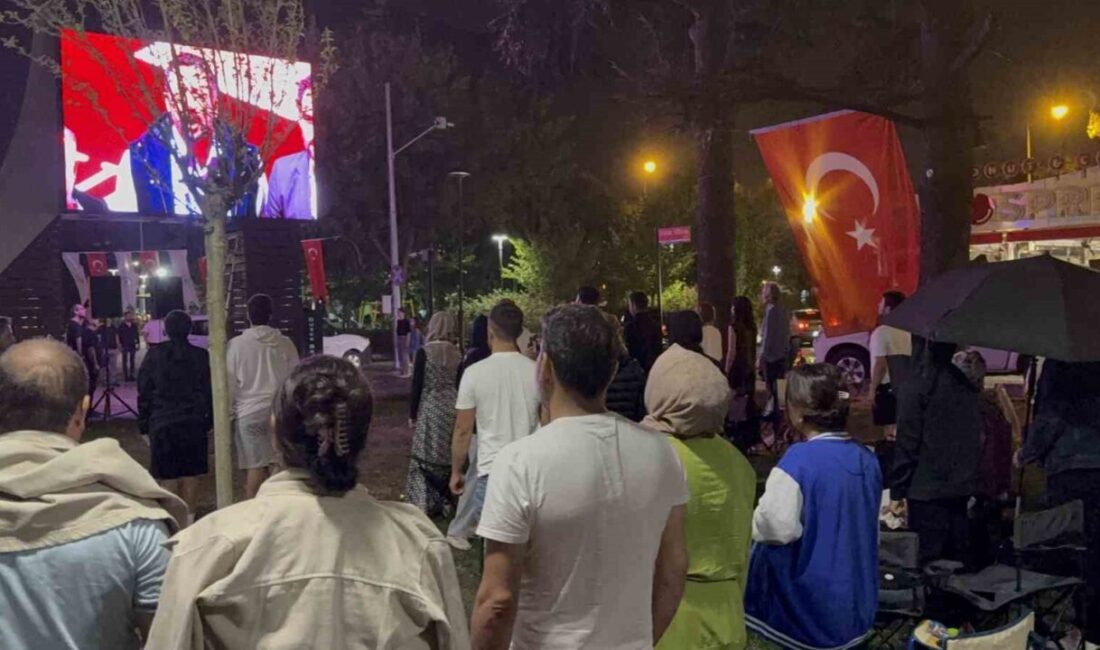 Düzce’de A Milli Basketbol Takımı'nın Yunanistan ile oynadığı yarı final