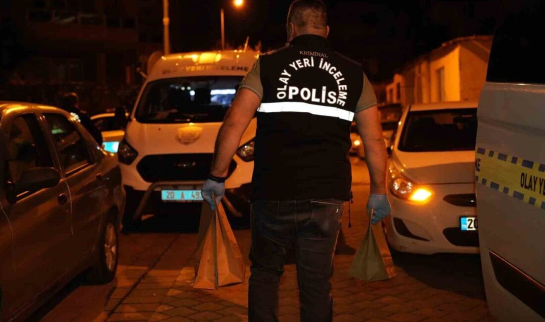 Denizli'nin Pamukkale ilçesinde bir ay önce evlenen Tunay Acar (42),