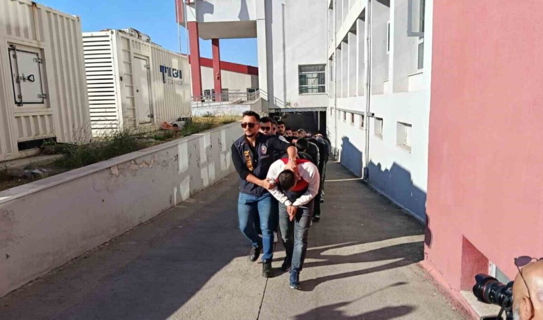 Adana merkezli yapılan operasyonda, 150 milyon liralık yasadışı bahis şebekesine