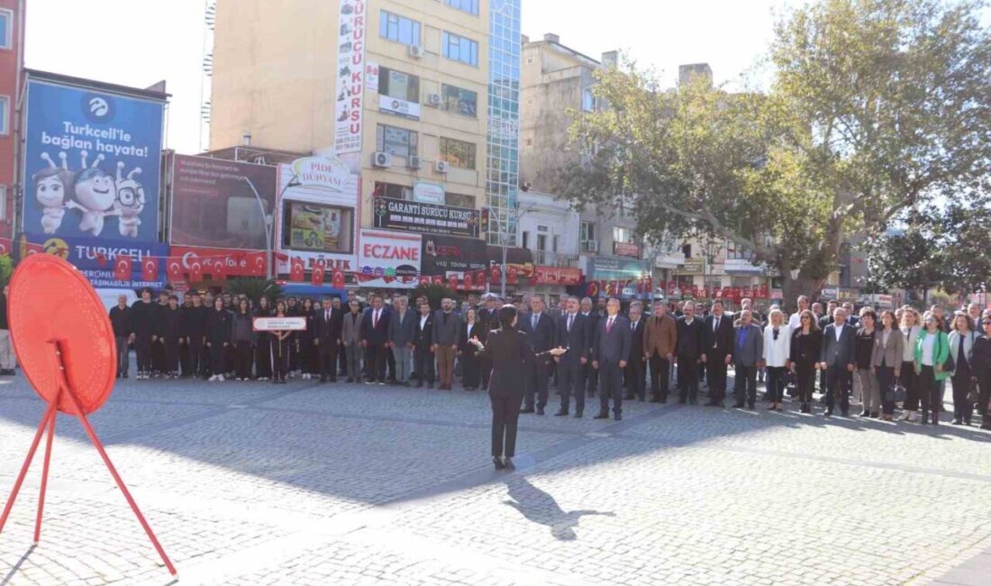 Edremit'te 19 Ekim Muhtarlar Günü, coşkulu bir programla kutlandı. Muhtarlar