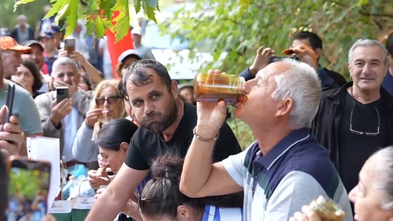 Kazdağları’ndaki 1. Uluslararası Bal Hasat Şenliği, renkli etkinliklerle doluydu. Bal